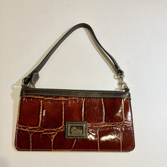 Dooney & Bourke Y2K Croc Embossed Leather Wristlet Cognac Duck Logo Zip Bag - Picture 2 of 13